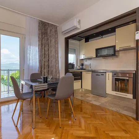 Dragomir Lägenhet Imotski
